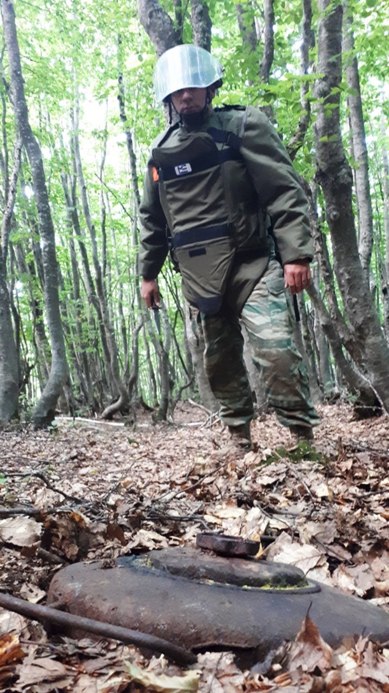 Ο Στρατός Ξηράς εξουδετέρωσε 34 νάρκες, 46 βλήματα και 21 χειροβομβίδες τον Ιούλιο [εικόνες] | iefimerida.gr 3