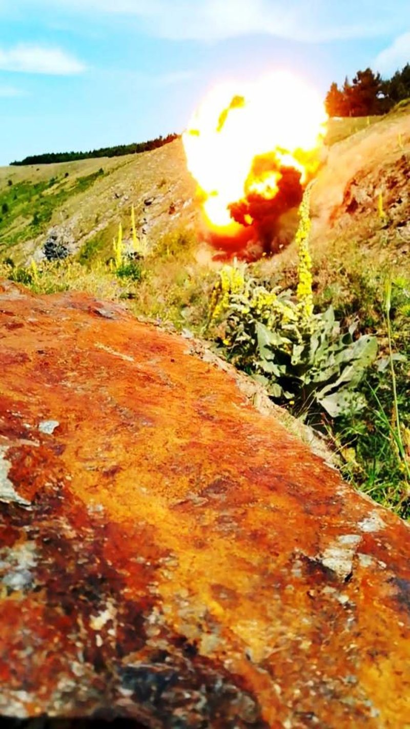 Ο Στρατός Ξηράς εξουδετέρωσε 34 νάρκες, 46 βλήματα και 21 χειροβομβίδες τον Ιούλιο [εικόνες] | iefimerida.gr 5