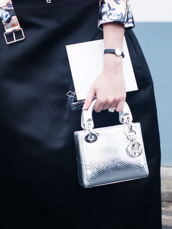 Φαντεζί φορέματα: Πώς τα φορούν οι celebrities, τι μπορείτε να βρείτε στα μαγαζιά [εικόνες] | iefimerida.gr 5