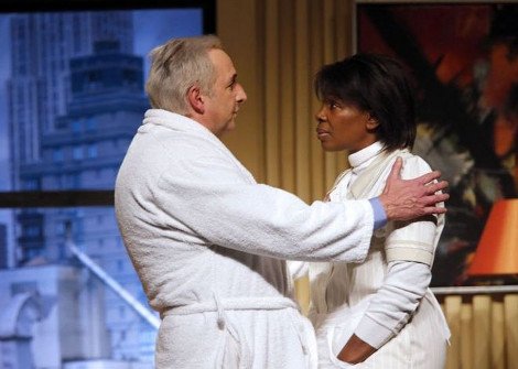 Σπάει ταμεία η παράσταση με θέμα τoν Στρος Καν και την καμαριέρα [βίντεο] | iefimerida.gr 1