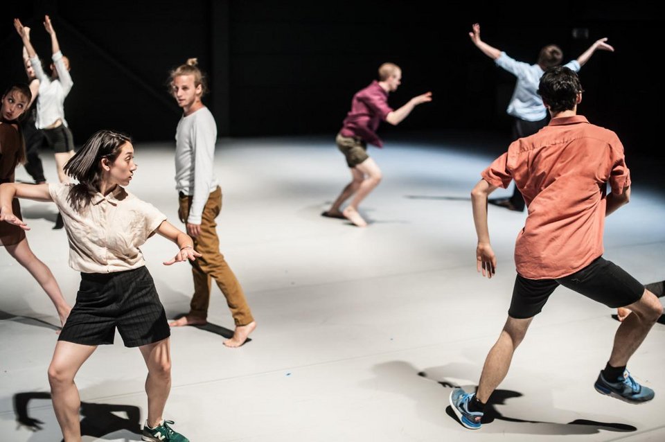 Πέντε μαθήματα και μία παράσταση, για αρχάριους και μη - Θέμα της χορογραφίας, η φύση [εικόνες] | iefimerida.gr 4
