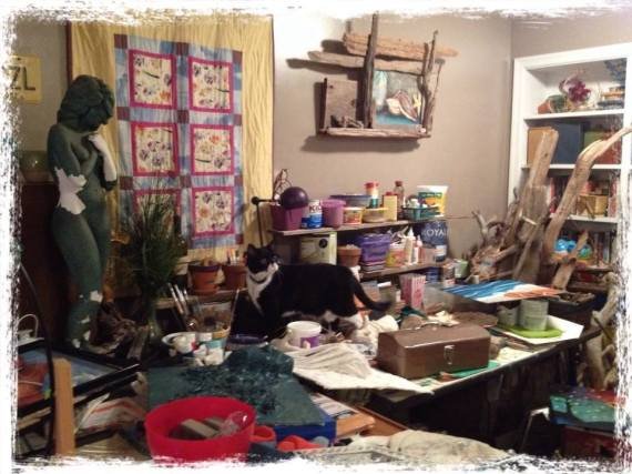 Στα άδυτα των στούντιο 44 καλλιτεχνών -Οι βασιλιάδες της ακαταστασίας και οι εμμονικοί με την τάξη - Εκθαμβωτικές φωτογραφίες από  τους χώρους όπου παράγεται  τέχνη [εικόνες] | iefimerida.gr 32