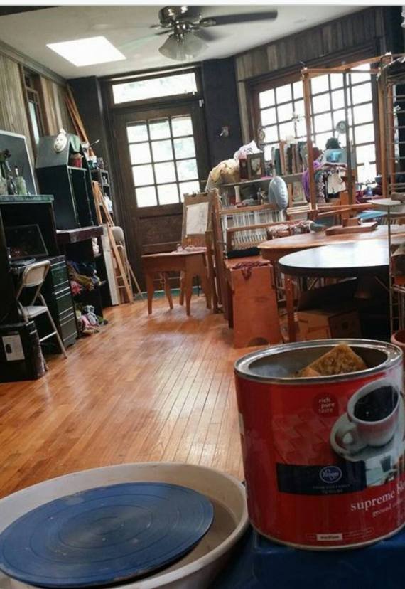 Στα άδυτα των στούντιο 44 καλλιτεχνών -Οι βασιλιάδες της ακαταστασίας και οι εμμονικοί με την τάξη - Εκθαμβωτικές φωτογραφίες από  τους χώρους όπου παράγεται  τέχνη [εικόνες] | iefimerida.gr 41