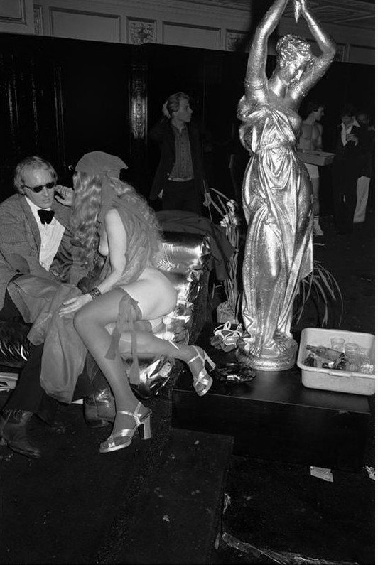 Πώς γιόρταζαν τα Χριστούγεννα στο studio 54 -Νέες φωτογραφίες για το «αμαρτωλό» κλαμπ [εικόνες] | iefimerida.gr 13