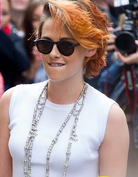 Αγνώριστη η Κρίστεν Στιούαρτ: Έκοψε το μαλλί α λα γκαρσόν και πήγε στο Παρίσι [εικόνες] | iefimerida.gr 0