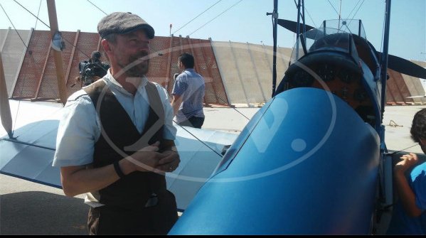 Σύγχρονος «Ικαρος»: Σουηδία – Νότια Αφρική μέσω Χανίων με ένα αεροπλάνο του 1935 [εικόνες]  | iefimerida.gr 0