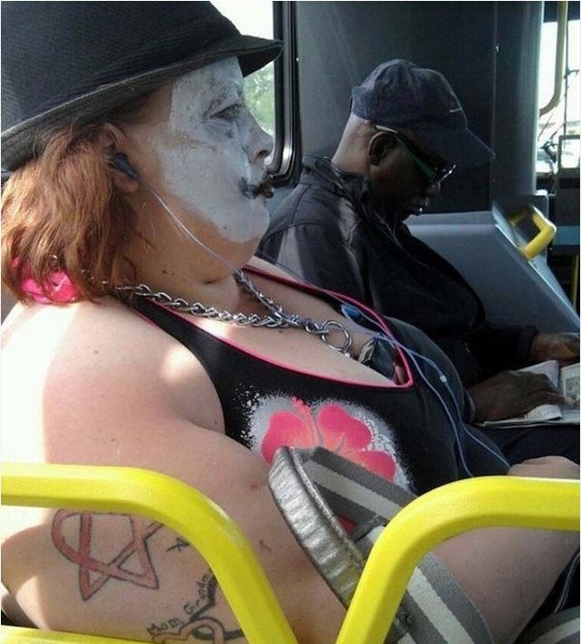 Ιδού γιατί το μετρό θεωρείται ένα από τα εκκεντρικότερα μέρη -Οι πιο παράξενοι συνταξιδιώτες [εικόνες] | iefimerida.gr 0