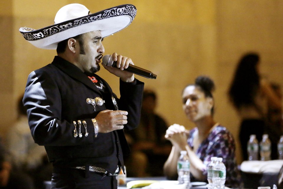 Μουσικοί περνάνε από οντισιόν για μία θέση στον υπόγειο σιδηρόδρομο της Νέας Υόρκης [εικόνες & βίντεο] | iefimerida.gr 1