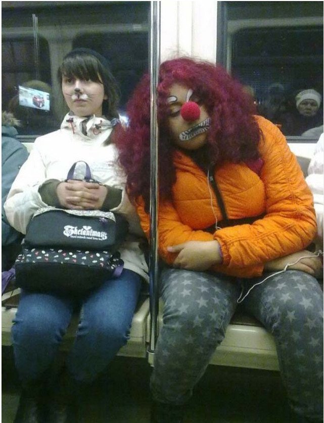 Ιδού γιατί το μετρό θεωρείται ένα από τα εκκεντρικότερα μέρη -Οι πιο παράξενοι συνταξιδιώτες [εικόνες] | iefimerida.gr 5