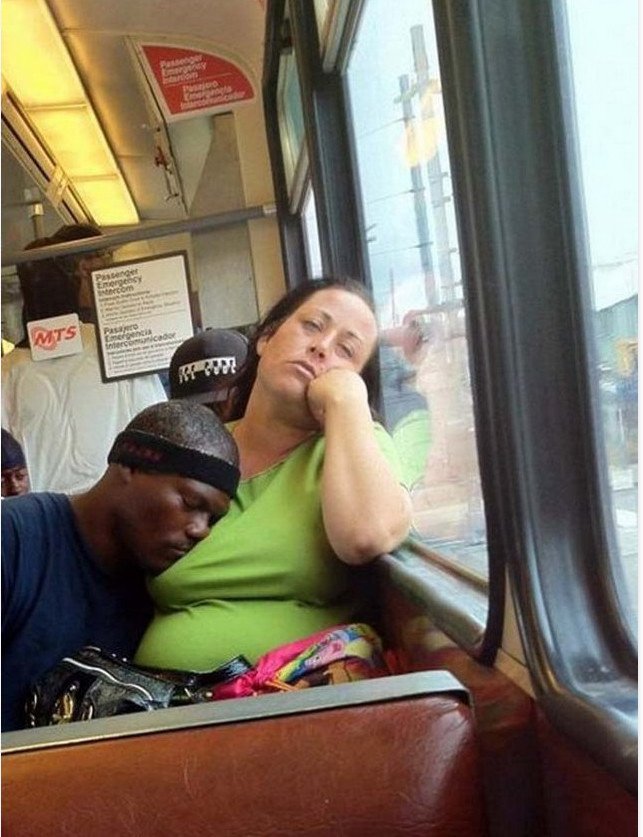 Ιδού γιατί το μετρό θεωρείται ένα από τα εκκεντρικότερα μέρη -Οι πιο παράξενοι συνταξιδιώτες [εικόνες] | iefimerida.gr 9