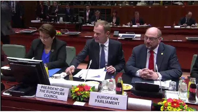 Η Σύνοδος Κορυφής κράτησε ενός λεπτού σιγή για τους 22 νεκρούς από την τρομοκρατική επίθεση στην Τυνησία [εικόνες & βίντεο] | iefimerida.gr 0