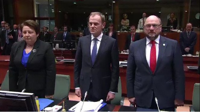 Η Σύνοδος Κορυφής κράτησε ενός λεπτού σιγή για τους 22 νεκρούς από την τρομοκρατική επίθεση στην Τυνησία [εικόνες & βίντεο] | iefimerida.gr 3