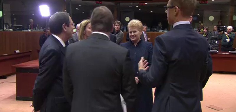 O Τσίπρας ζητάει πολιτική λύση -Οχι, απαντούν οι εταίροι [βίντεο] | iefimerida.gr 3