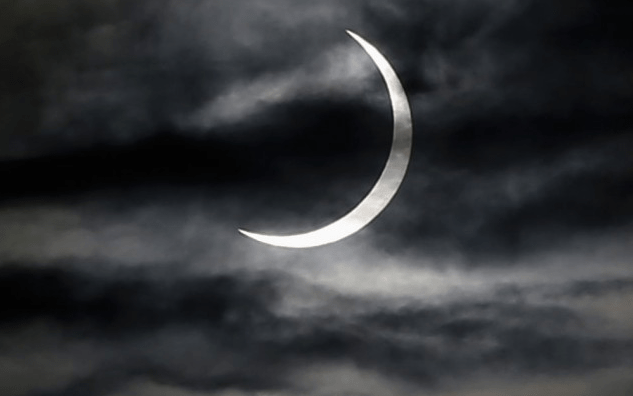 Η έκλειψη ηλίου ανά την υφήλιο -Από την Αφρική και τις ΗΠΑ έως την Ευρώπη πώς «υποδέχτηκαν» το σπάνιο φαινόμενο [εικόνες]  | iefimerida.gr 6