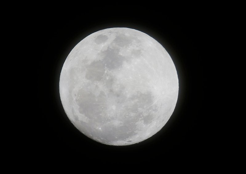 Μαγεία: Η «σούπερ πανσέληνος» πάνω από τον κόσμο [εικόνες] | iefimerida.gr 9