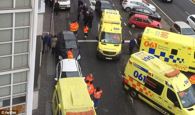 Πυροβολισμοί σε σούπερ μάρκετ στην Ισπανία -Ο ένοπλος φώναζε «Αλάχου Ακμπάρ» [εικόνες & βίντεο] | iefimerida.gr 2