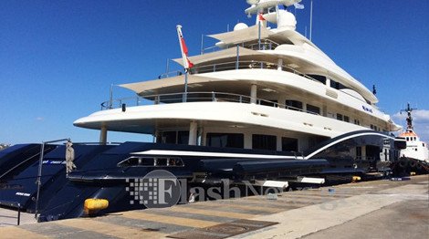 Τα έχασαν στην Σούδα από το υπερπολυτελές γιοτ που βρέθηκε στο λιμάνι [εικόνες] | iefimerida.gr 2