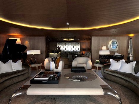 Τα έχασαν στην Σούδα από το υπερπολυτελές γιοτ που βρέθηκε στο λιμάνι [εικόνες] | iefimerida.gr 5