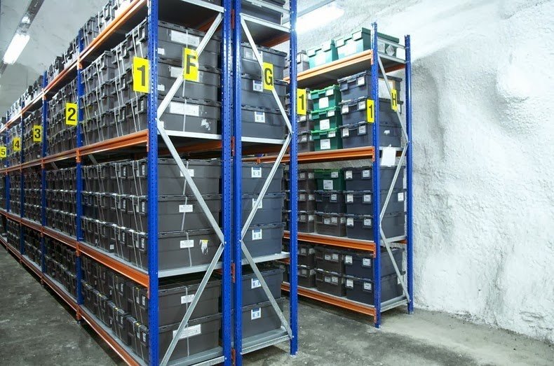 Η μεγαλύτερη σιταποθήκη στη Νορβηγία που φυλάει όλους τους καρπούς, για το τέλος του κόσμου [εικόνες] | iefimerida.gr 13