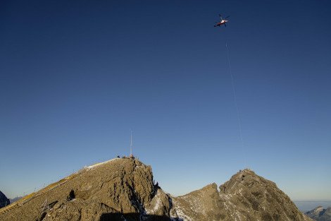 Η γέφυρα στις Ελβετικές Αλπεις που ζαλίζει: Κρέμεται στα 3.000 μέτρα και θα συνδέει τις κορυφές δύο βουνών [εικόνες] | iefimerida.gr 2