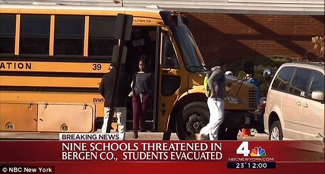 Εκκενώθηκαν 9 σχολεία στο Νιου Τζέρσι -Απειλές για μαζικές δολοφονίες [εικόνες] | iefimerida.gr 1