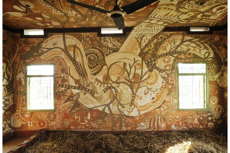 Εργα τέχνης από λάσπη: Μαθητές μεταμορφώνουν το σχολείο τους σε πινακοθήκη [εικόνες] | iefimerida.gr 3