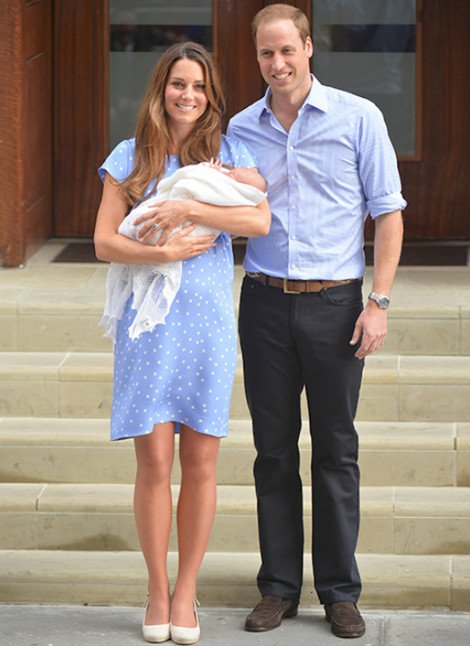 Τζένη Πάκμαν: Μια σχεδιάστρια νυφικών πίσω από το γαλάζιο πουά φόρεμα της Μίντλετον που έγινε μόδα σε μια νύχτα [εικόνες] | iefimerida.gr 0