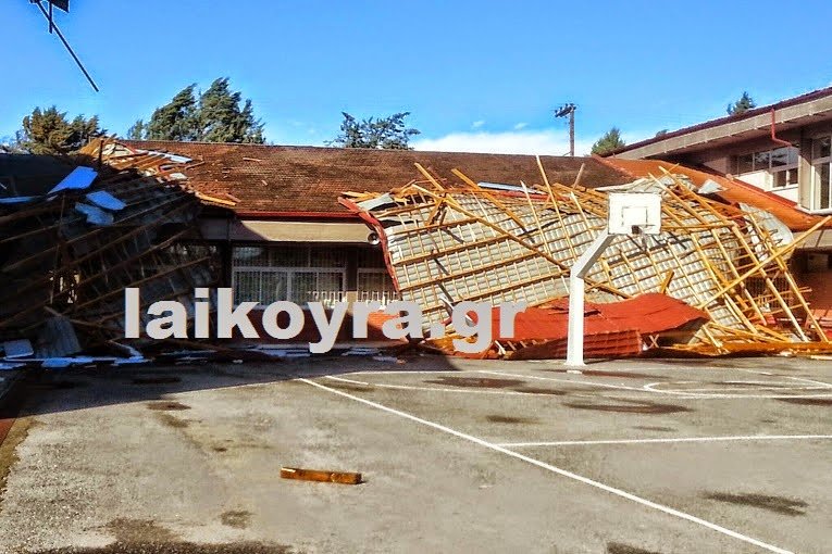 Εικόνες-σοκ στην Ημαθία: Ο αέρας ξήλωσε ολόκληρη τη σκεπή του λυκείου Μελίκης [βίντεο&εικόνες] | iefimerida.gr 7
