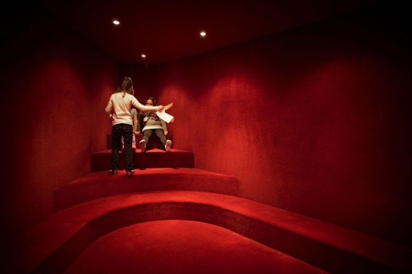 Σχολείο βγαλμένο από παιδικό όνειρο -Χωρίς θρανία μόνο καναπέδες, παιχνίδια, χρώματα [εικόνες&βίντεο] | iefimerida.gr 3