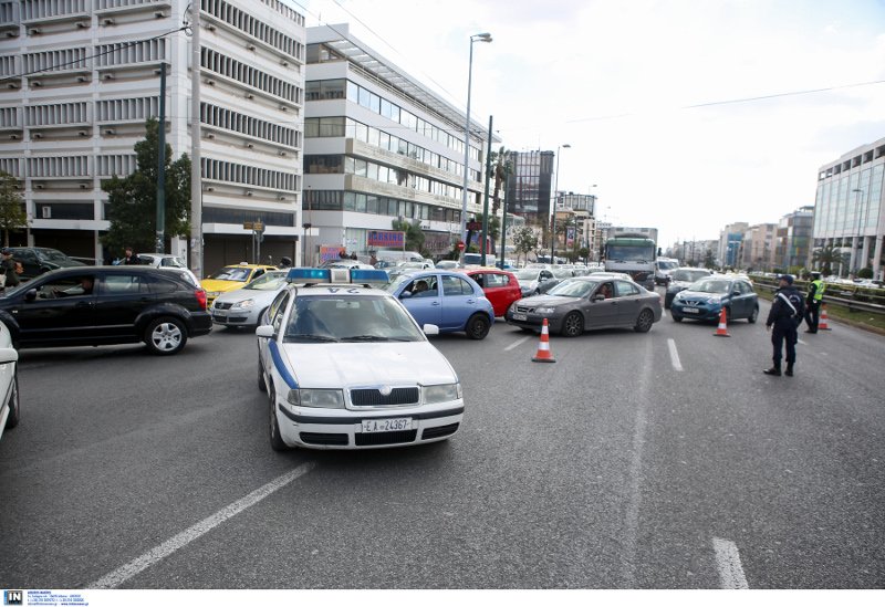 Η εκτροπή της κυκλοφορίας έχει προκαλέσει κομφούζιο σε όλη την γύρω περιοχή- φωτγραφία intimenews