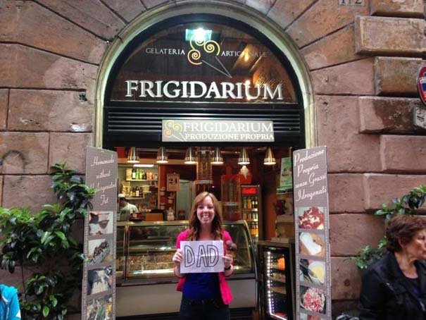 Το συγκινητικό και πρωτότυπο ευχαριστώ μιας κοπέλας στους γονείς της [εικόνες] | iefimerida.gr 4