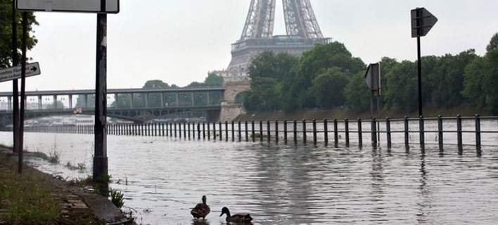«Βούλιαξε» το Παρίσι -Υποχωρεί με αργούς ρυθμούς η στάθμη του Σηκουάνα [εικόνες] | iefimerida.gr 0
