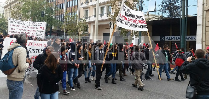 «Πόλεμος» στα Εξάρχεια: Εξελιγμένες μολότοφ και πιστόλια με εκρηκτικά -Στην επέτειο της δολοφονίας Γρηγορόπουλου [εικόνες &amp; βίντεο] | iefimerida.gr 20