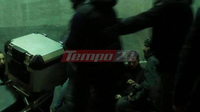 Πεδίο μάχης το κέντρο της Πάτρας -Επίθεση σε δημοσιογράφους και πολίτες -5 συλλήψεις[βίντεο] | iefimerida.gr 1