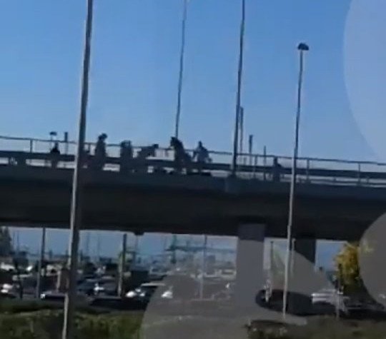 Αγριες συμπλοκές Σέρβων και Κροατών χούλιγκαν στο «Ελ. Βενιζέλος» [εικόνες & βίντεο] | iefimerida.gr 6