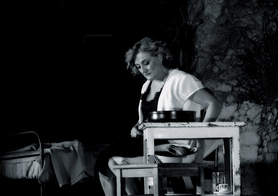 Επιστρέφει η «Συμβολαιογράφος» στο θέατρο Τζένη Καρέζη -Ρόλος-σταθμός για την Υρώ Μανέ [εικόνες] | iefimerida.gr 2