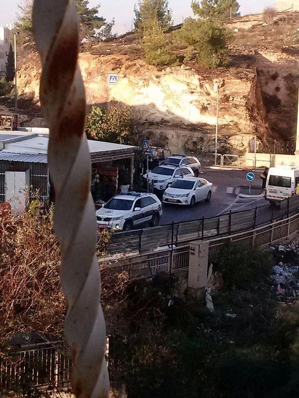 Φονική επίθεση Παλαιστινίων σε συναγωγή: Εισέβαλαν με τσεκούρια [εικόνες & βίντεο] | iefimerida.gr 2