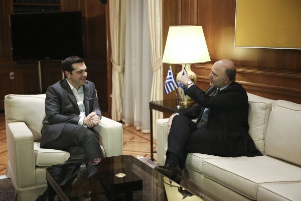Αισιόδοξοι Tσίπρας και Μοσκοβισί: Είναι κοντά η συμφωνία για το κλείσιμο της αξιολόγησης [εικόνες & βίντεο] | iefimerida.gr 0