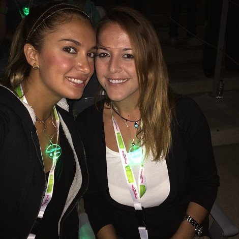 Μια άλλη Ελλάδα έζησε την φρενίτιδα της Lady Gaga στην Αθήνα [εικόνες] | iefimerida.gr 19