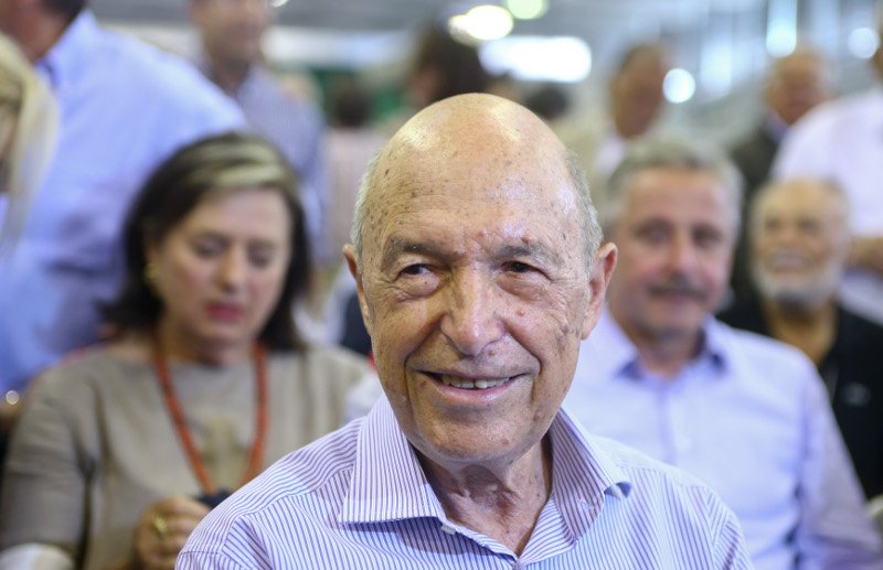 Σημίτης: Ο κόσμος πιστεύει ότι οι ηγεσίες απέτυχαν -Νέο κόμμα από νέα πρόσωπα εδώ και τώρα [εικόνες] | iefimerida.gr 2