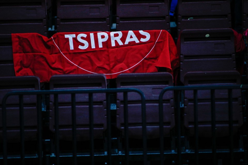 Ο Τσίπρας πάει σε ανασχηματισμό -Προσπαθεί να κλείσει τις μνημονιακές πληγές στο ΣΥΡΙΖΑ | iefimerida.gr 2