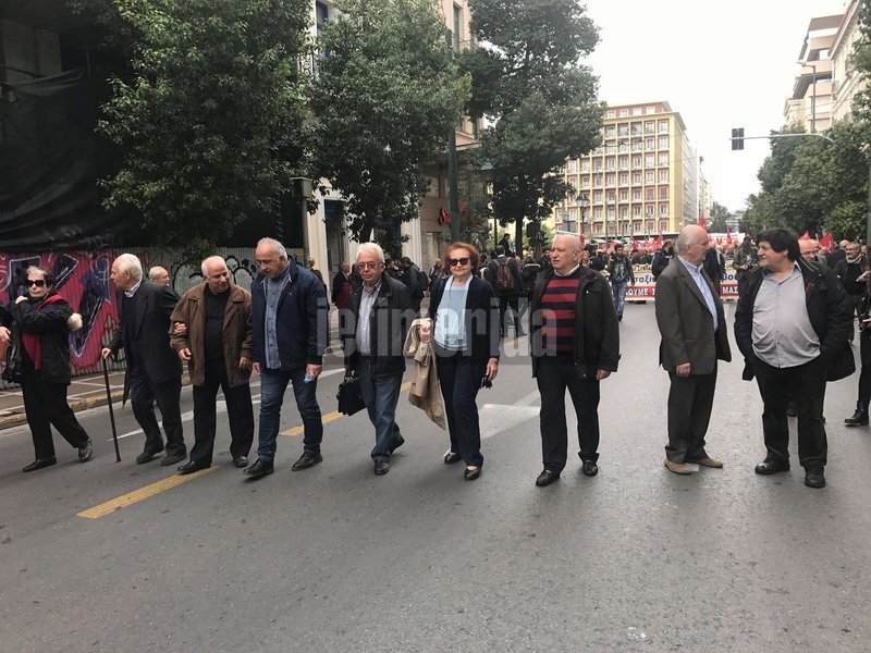 Διαμαρτυρία συνταξιούχων στο κέντρο της Αθήνας -Ζητούν αυξήσεις [εικόνες] | iefimerida.gr 14