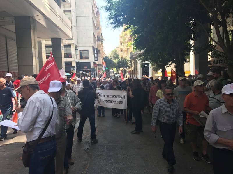 Στους δρόμους οι συνταξιούχοι για τις μειώσεις στις συντάξεις -Συγκέντρωση και πορεία στην Αθήνα | iefimerida.gr 3