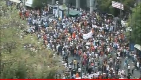 Χιλιάδες διαδηλωτές σε Σύνταγμα και Ομόνοια διαδήλωσαν κατά της Μέρκελ [εικόνες] | iefimerida.gr 2