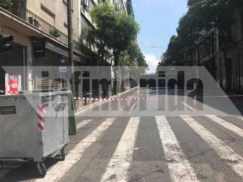 Συγκέντρωση στο κέντρο της Αθήνας για τους 2 στρατιωτικούς [εικόνες & βίντεο] | iefimerida.gr 1