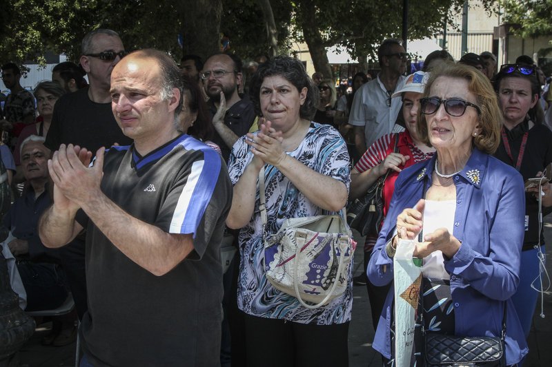 Συγκέντρωση στο κέντρο της Αθήνας για τους 2 στρατιωτικούς [εικόνες & βίντεο] | iefimerida.gr 6