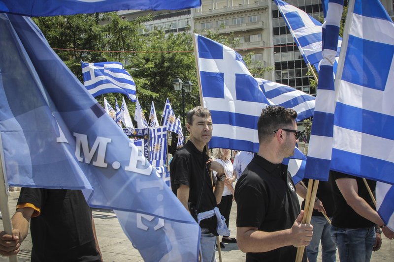 Συγκέντρωση στο κέντρο της Αθήνας για τους 2 στρατιωτικούς [εικόνες & βίντεο] | iefimerida.gr 5