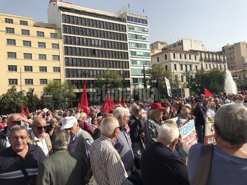 Την περασμένη εβδομάδα συνταξιουχικές οργανώσεις διοργάνωσαν αντίστοιχα συλλαλητήρια σε Πάτρα, Λάρισα και Θεσσαλονίκη