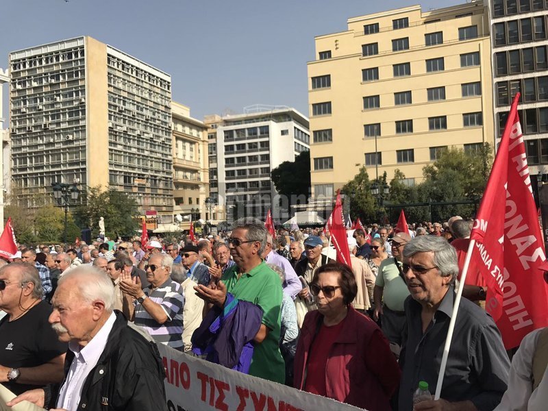 δεν θα δεχθούν καμία μείωση σε κύριες και επικουρικές συντάξεις