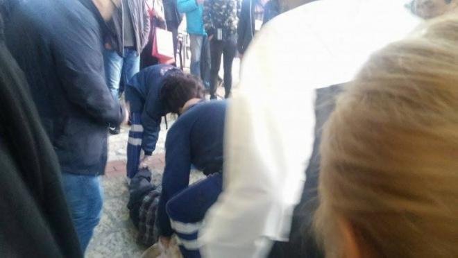 Αγρίνιο: 74χρονος έπαθε ανακοπή καρδιάς στην ουρά για τη σύνταξη [εικόνες] | iefimerida.gr 1